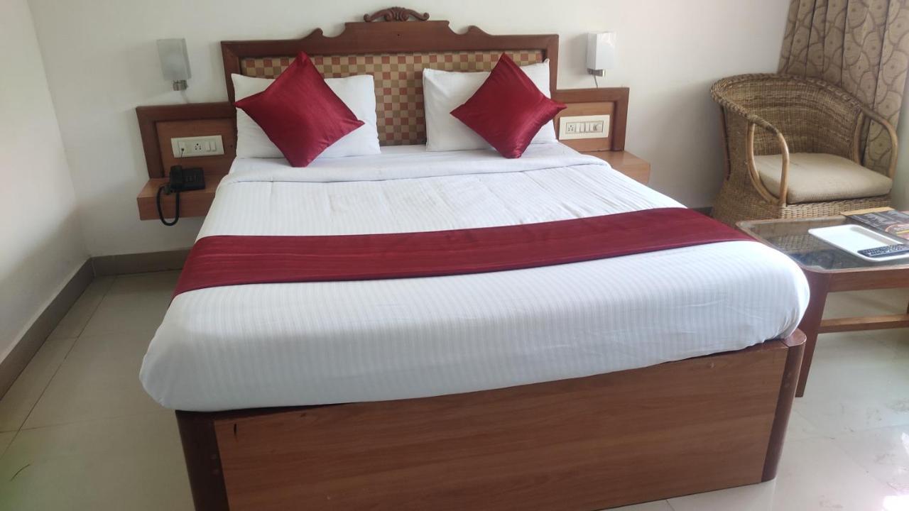 Sri Venkateshwara Residency Hotell Madikeri Eksteriør bilde